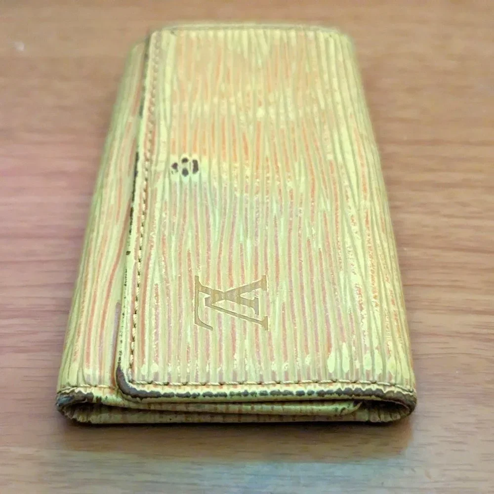 Louis Vuitton Epi Key Holder/Wallet #1597***